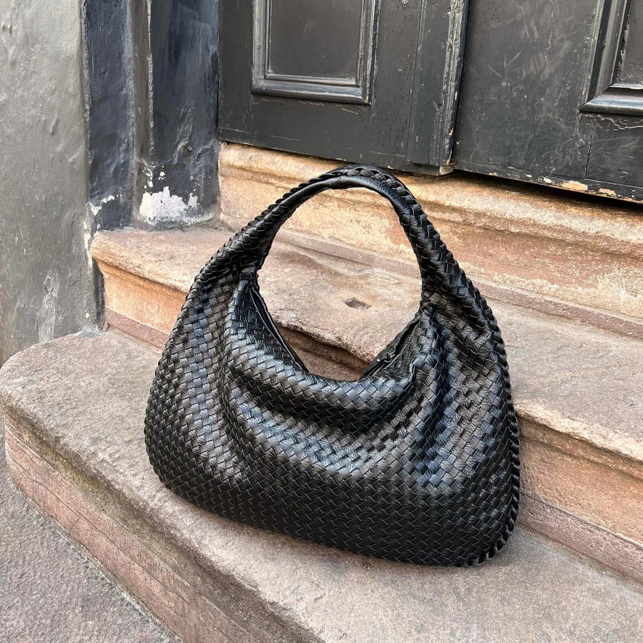CYLIA I Woven Hobo