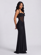 LYOVA I Mesh Elegance
