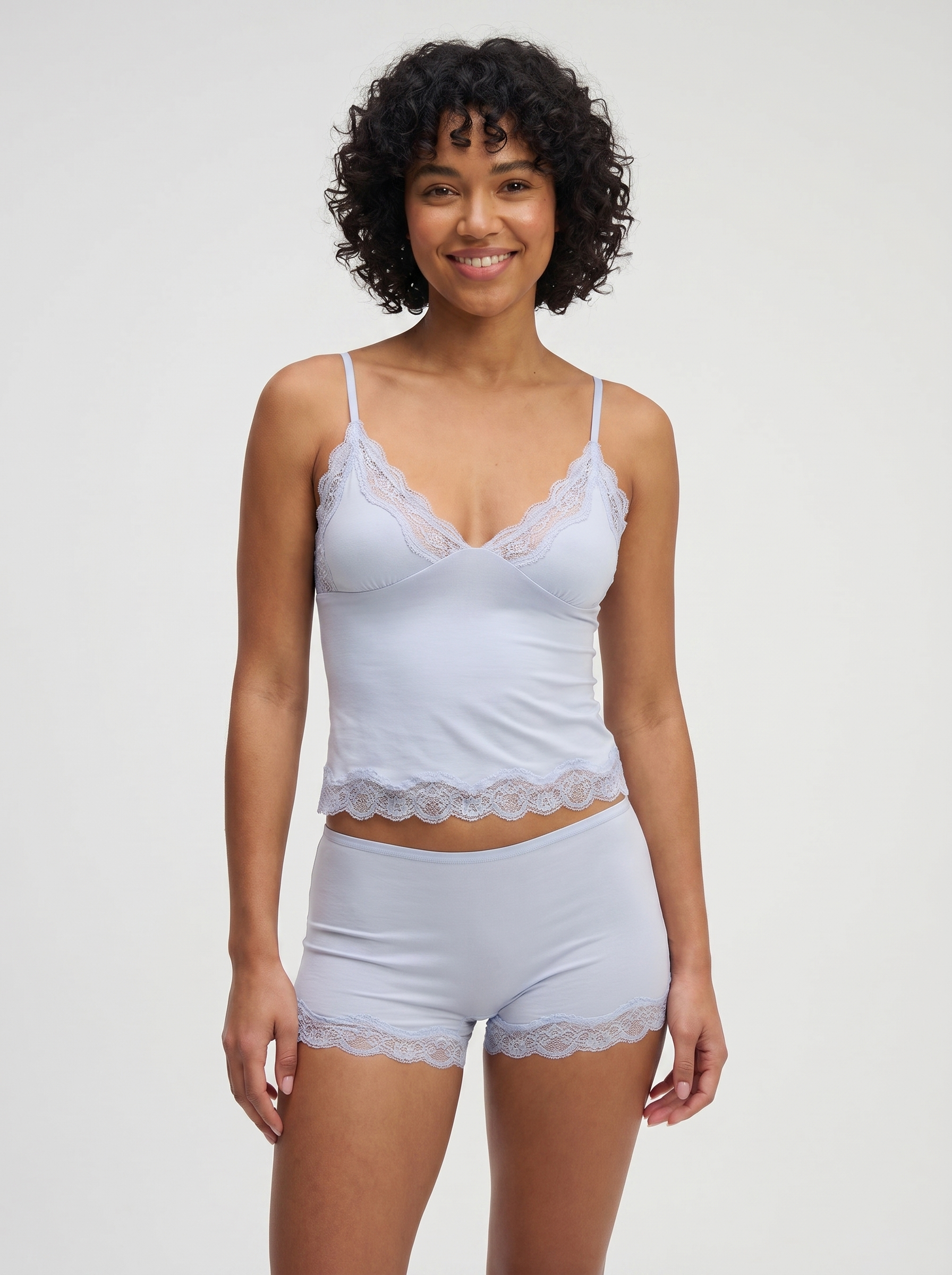 CYLIA I Midnight Lace